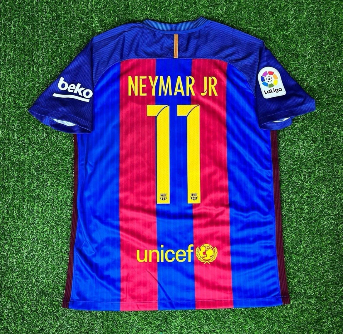 BARCELONA 2016 - 2017 RETRO