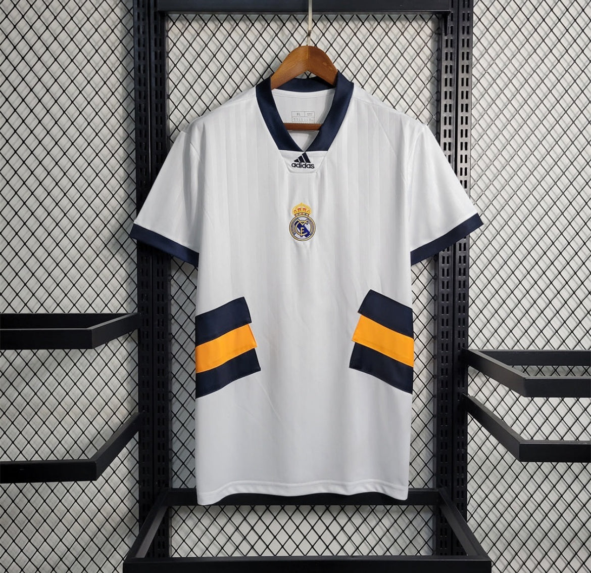 REAL MADRID 2022 - 2023 RETRO