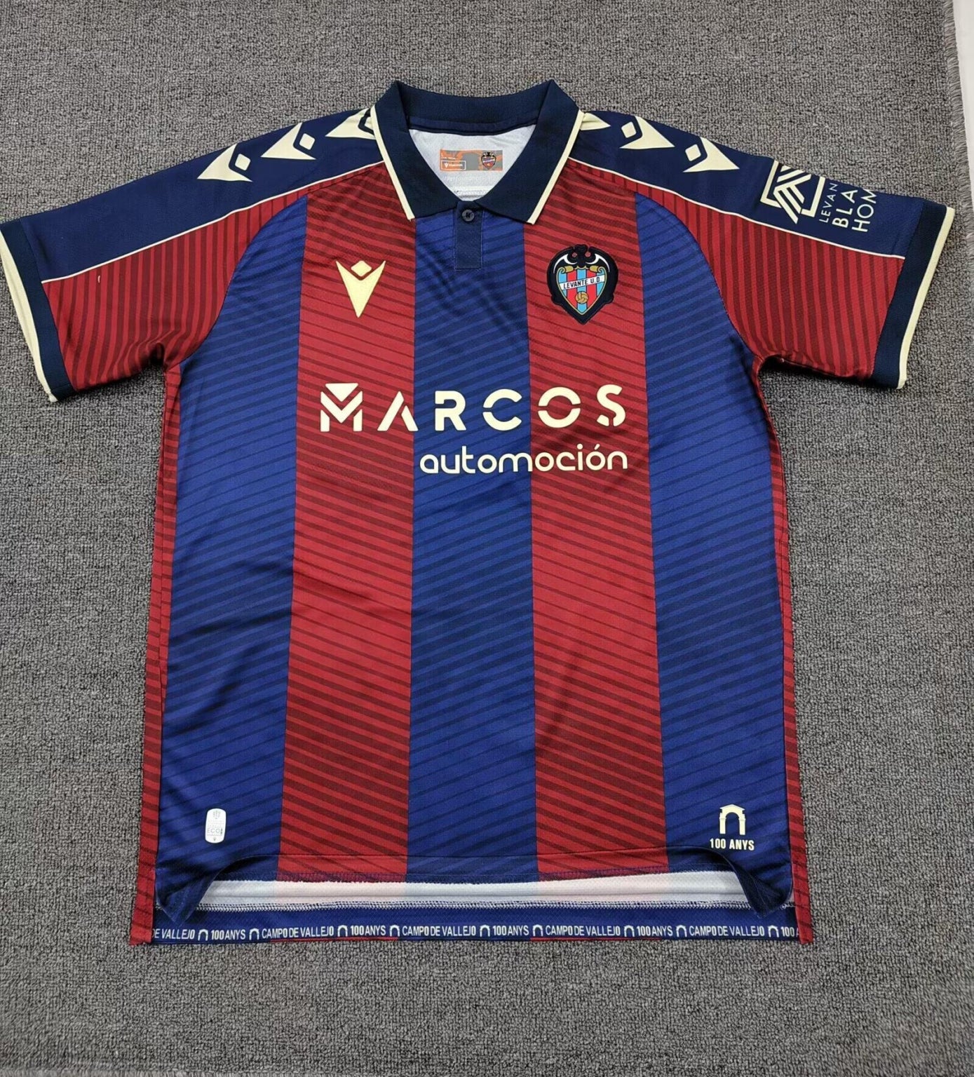 LEVANTE 25-26 PRIMERA EQUIPACIÓN