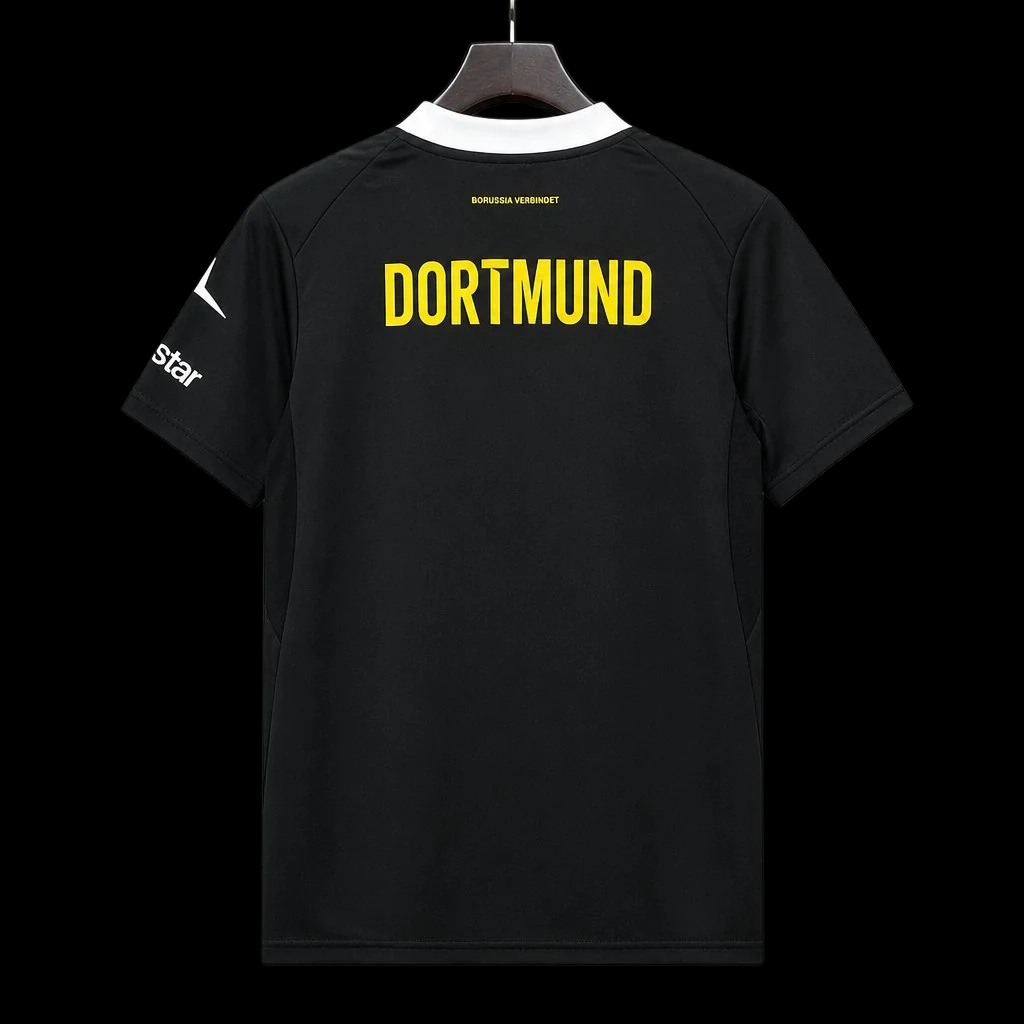 BORUSSIA DORTMUND 26-27 SEGUNDA EQUIPACIÓN