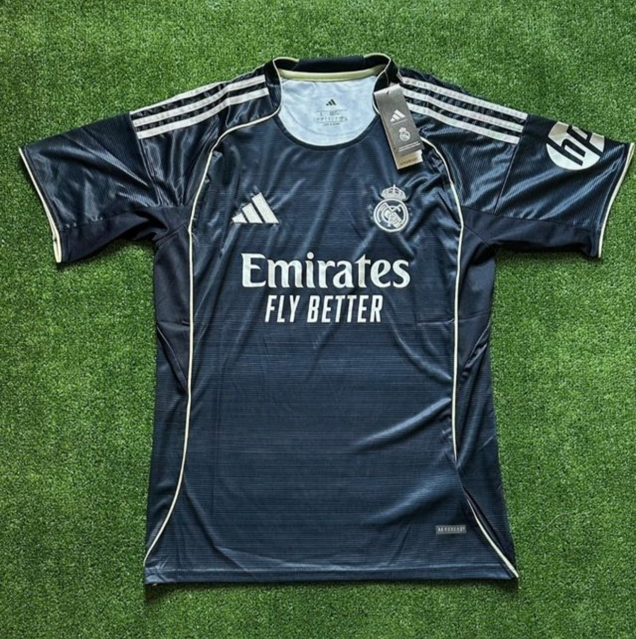 REAL MADRID 25-26 SECOND KIT
