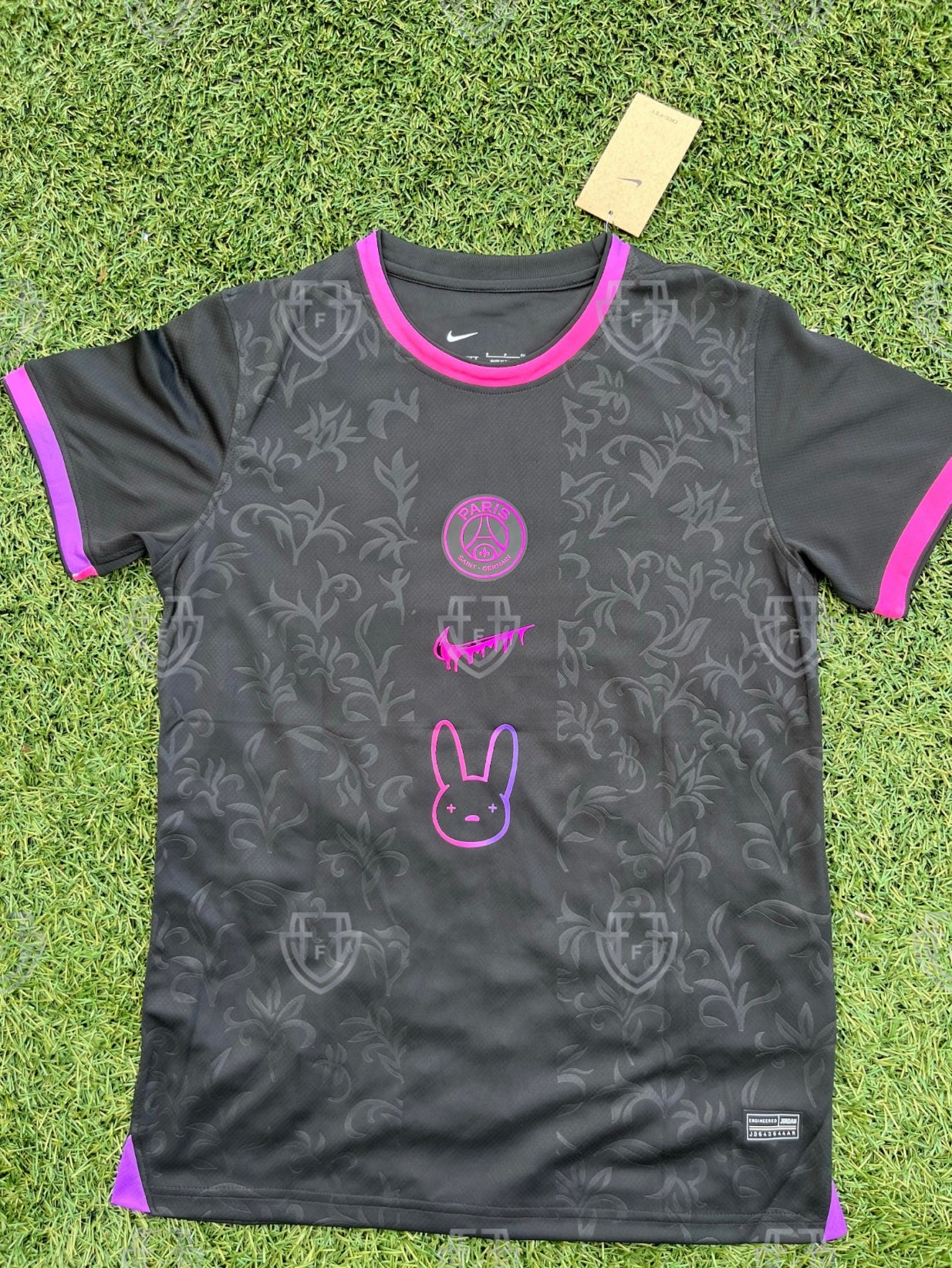 PSG x BAD BUNNY