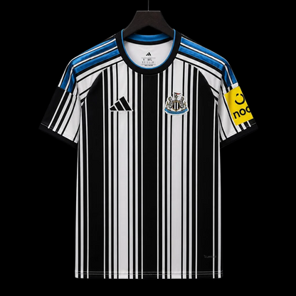 NEWCASTLE 26-27 PRIMERA EQUIPACIÓN