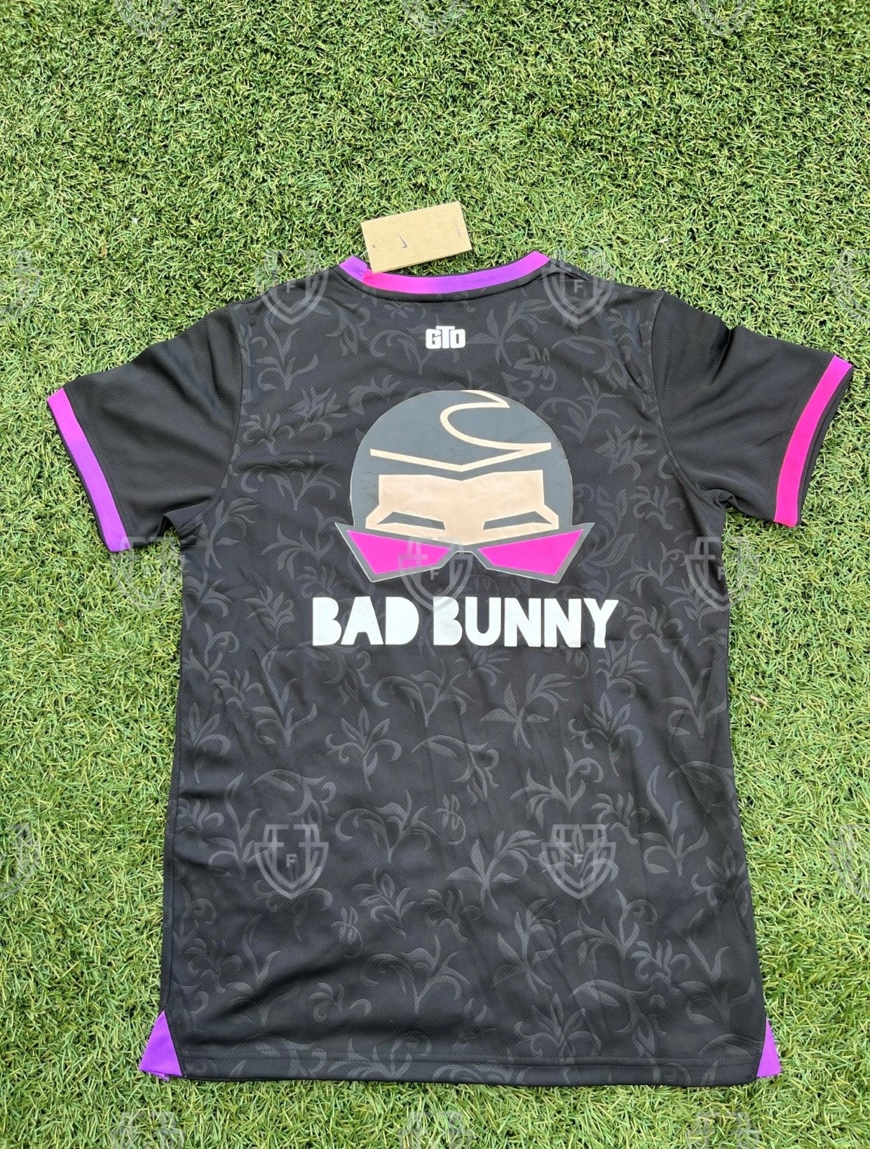 PSG x BAD BUNNY