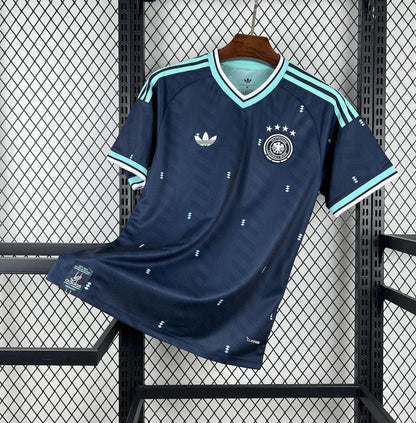 ALEMANIA 26 -27 SEGUNDA EQUIPACIÓN MUNDIAL