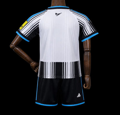 NEWCASTLE NIÑOS 26-27 PRIMERA EQUIPACIÓN