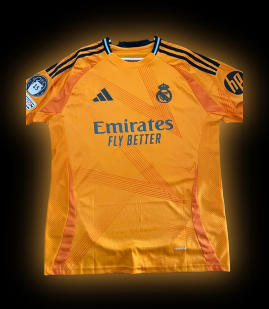 DEUXIÈME MAILLOT DU REAL MADRID