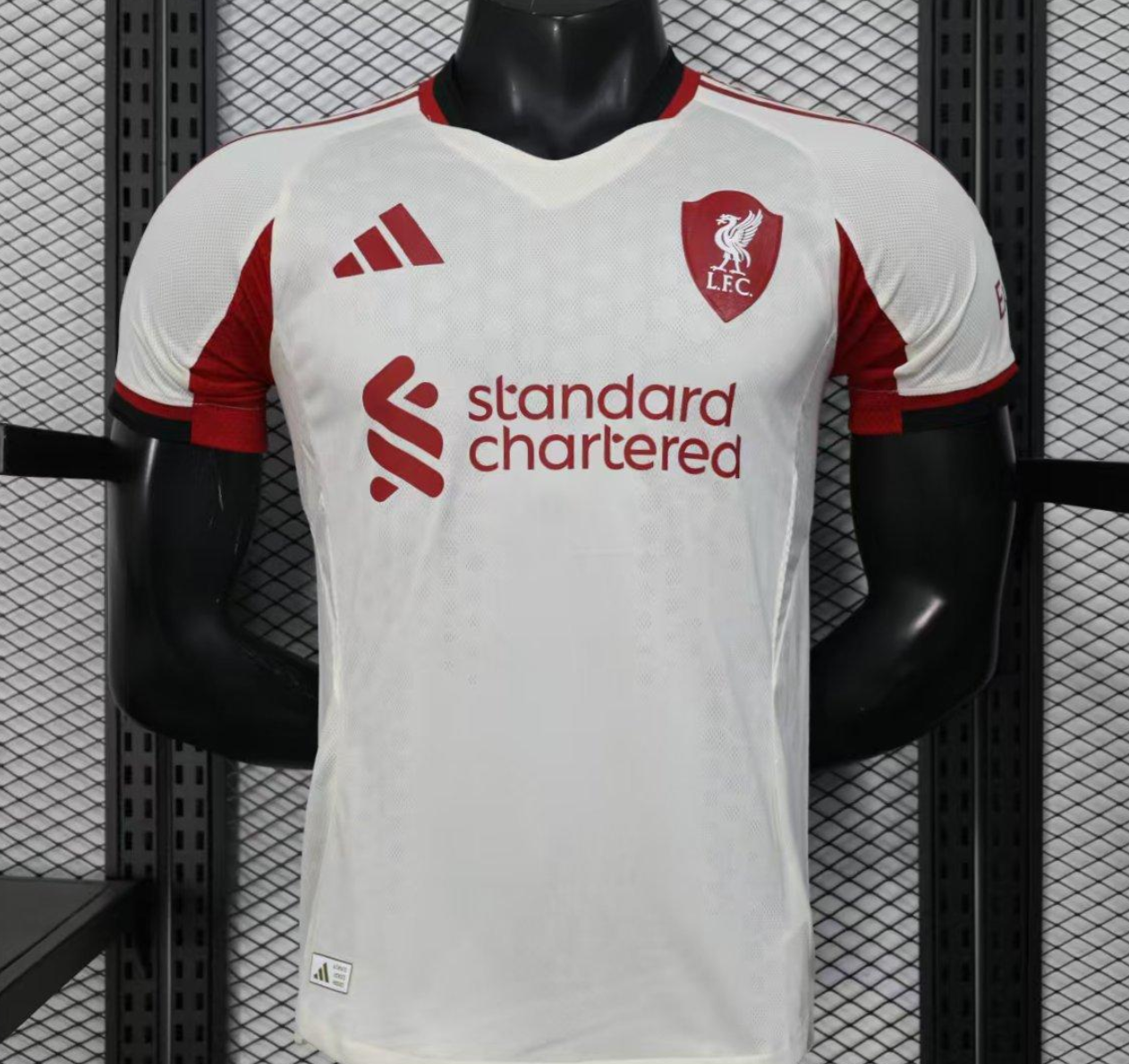 LIVERPOOL 25-26 SEGUNDA EQUIPACIÓN