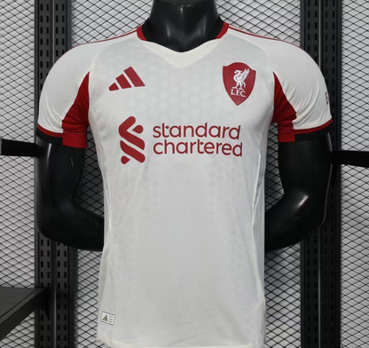 LIVERPOOL 25-26 SEGUNDA EQUIPACIÓN
