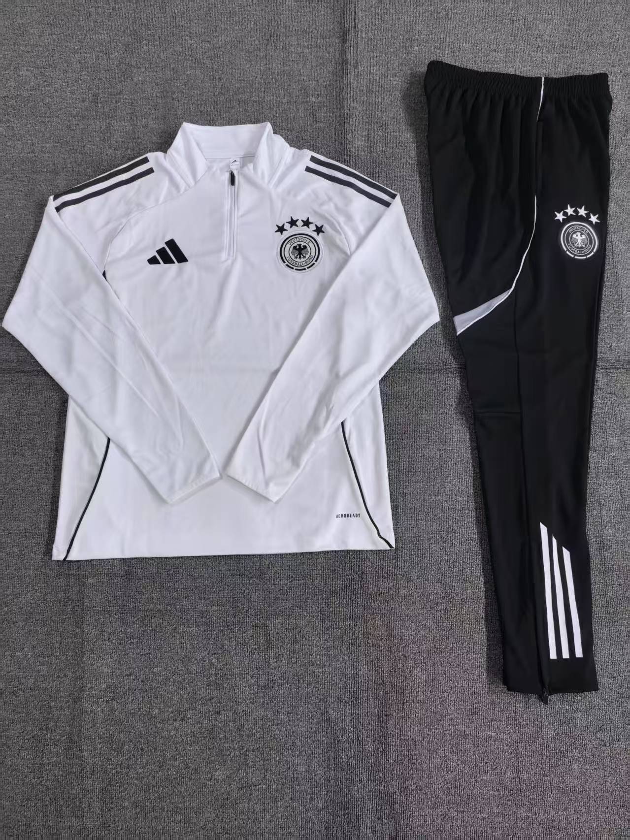 ALEMANIA NIÑOS 25-26 CHÁNDAL