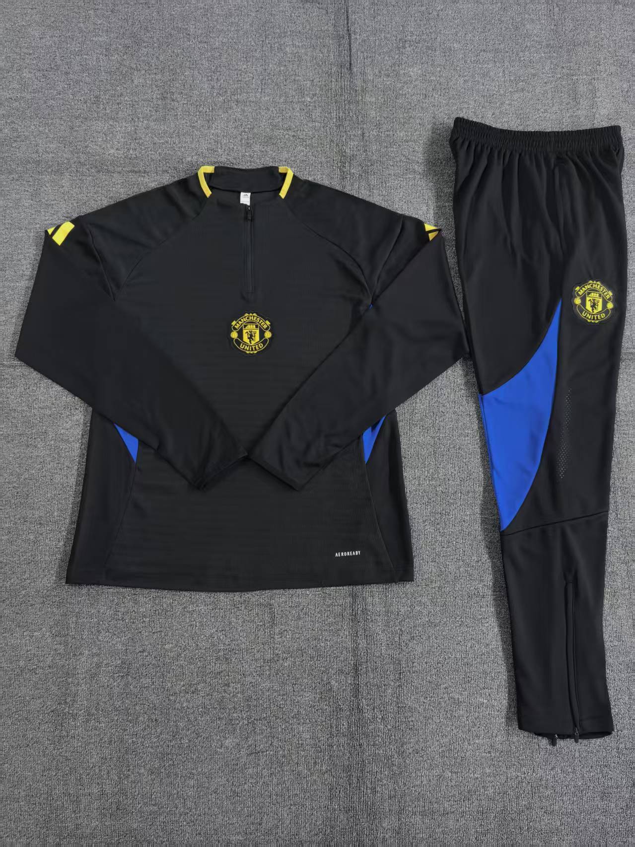 MANCHESTER UNITED NIÑOS 25-26 CHÁNDAL